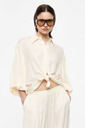 Wide 3/4 sleeves shirt