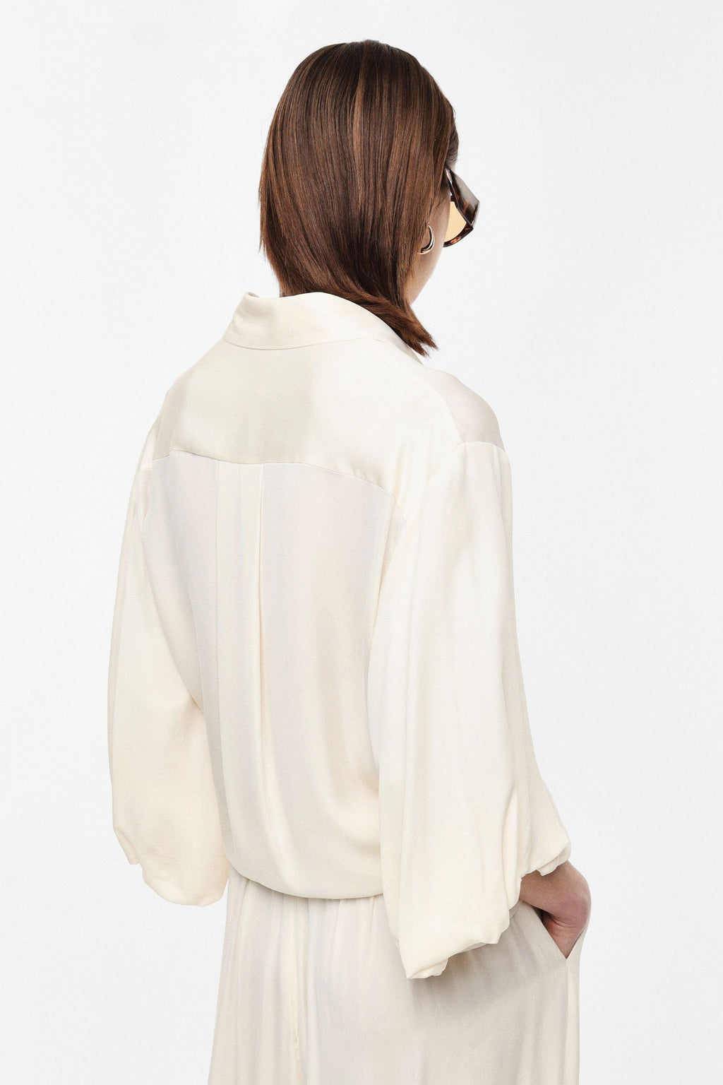Wide 3/4 sleeves shirt