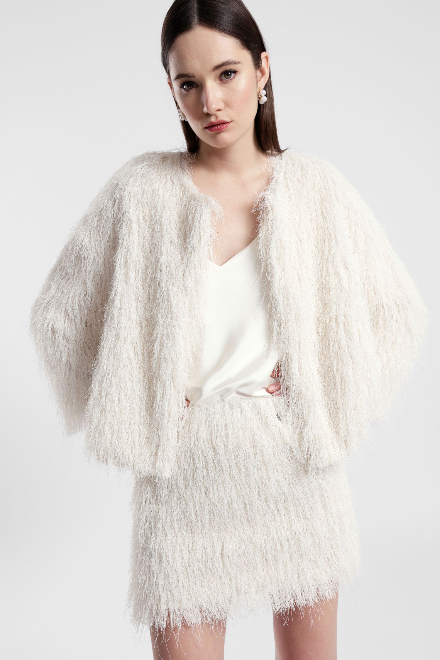 Short blazer with faux fur