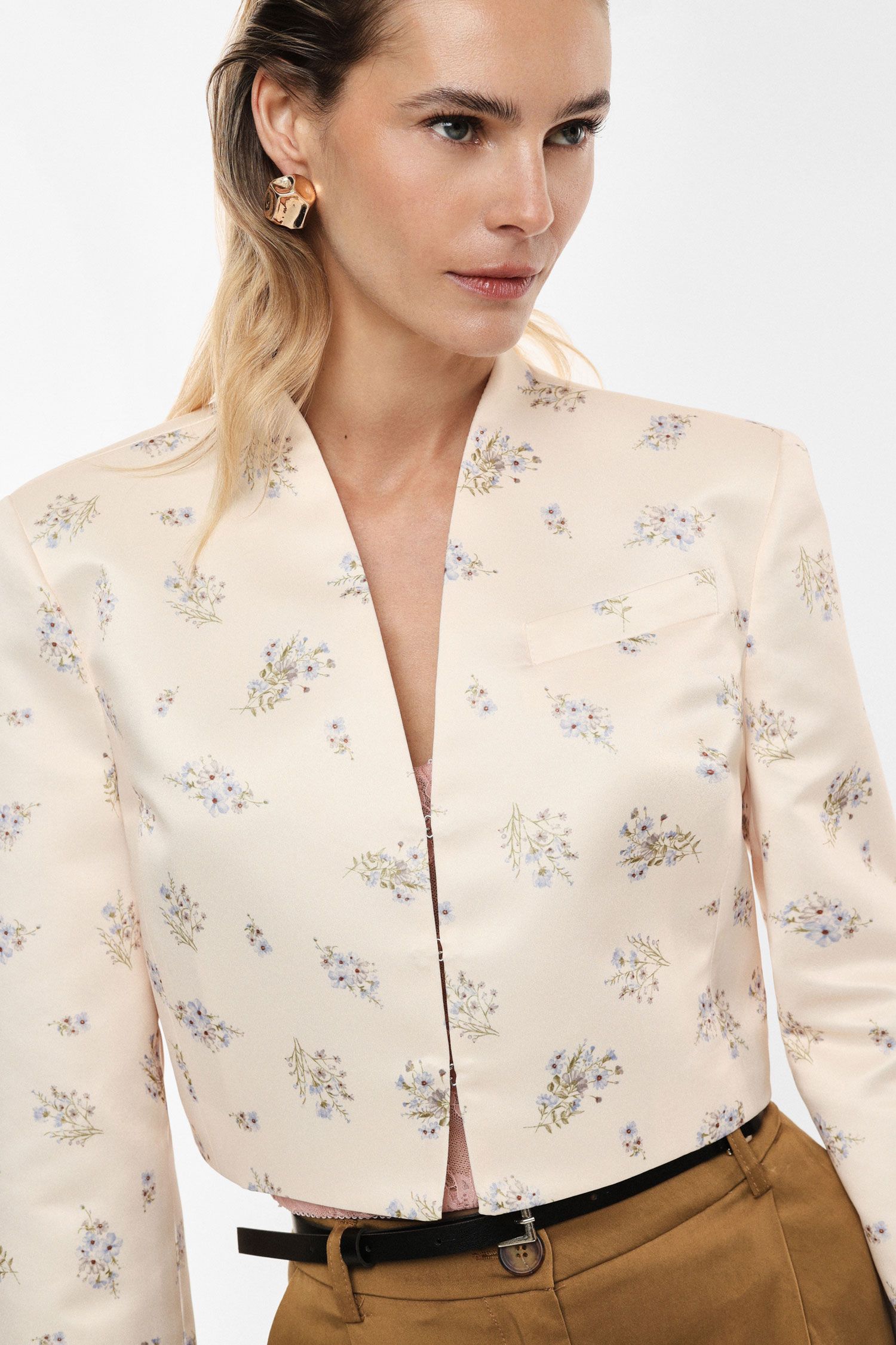 Cropped blazer