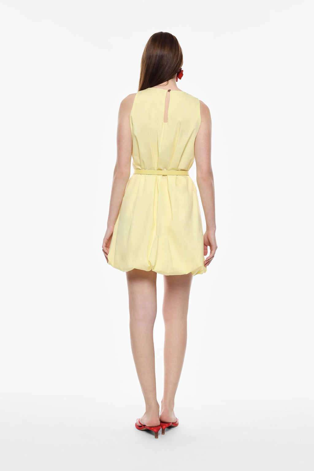 Short dress with belt