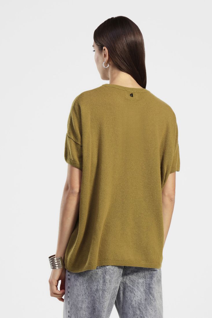 Loose fit sweater