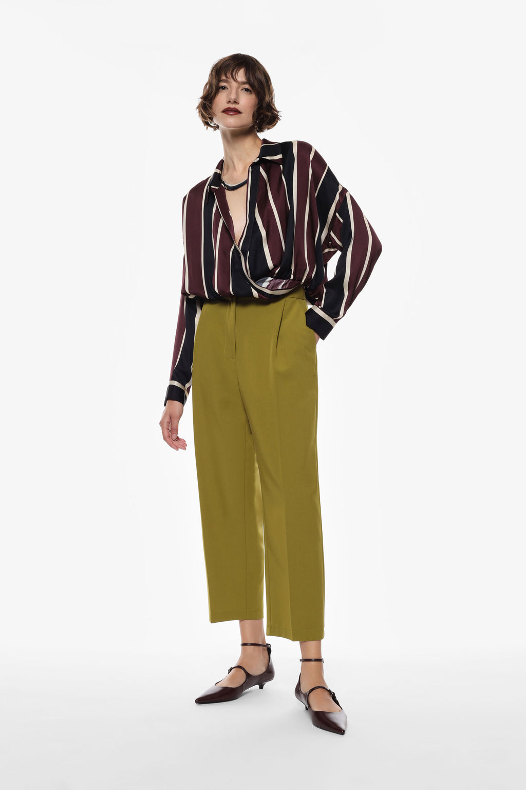 High-rise cropped trousers