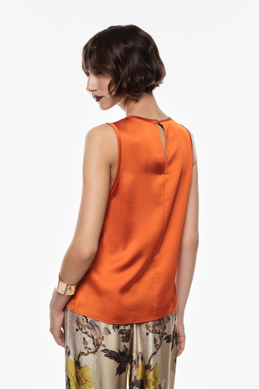 Sleeveless top