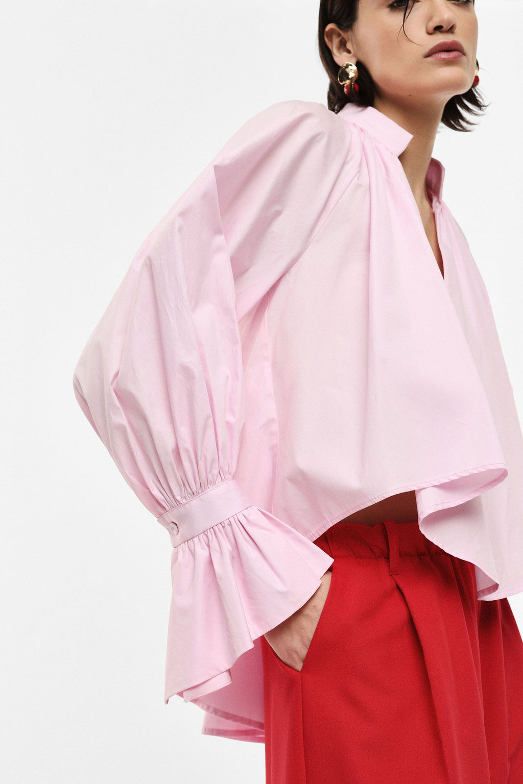Shirt with flared sleeves