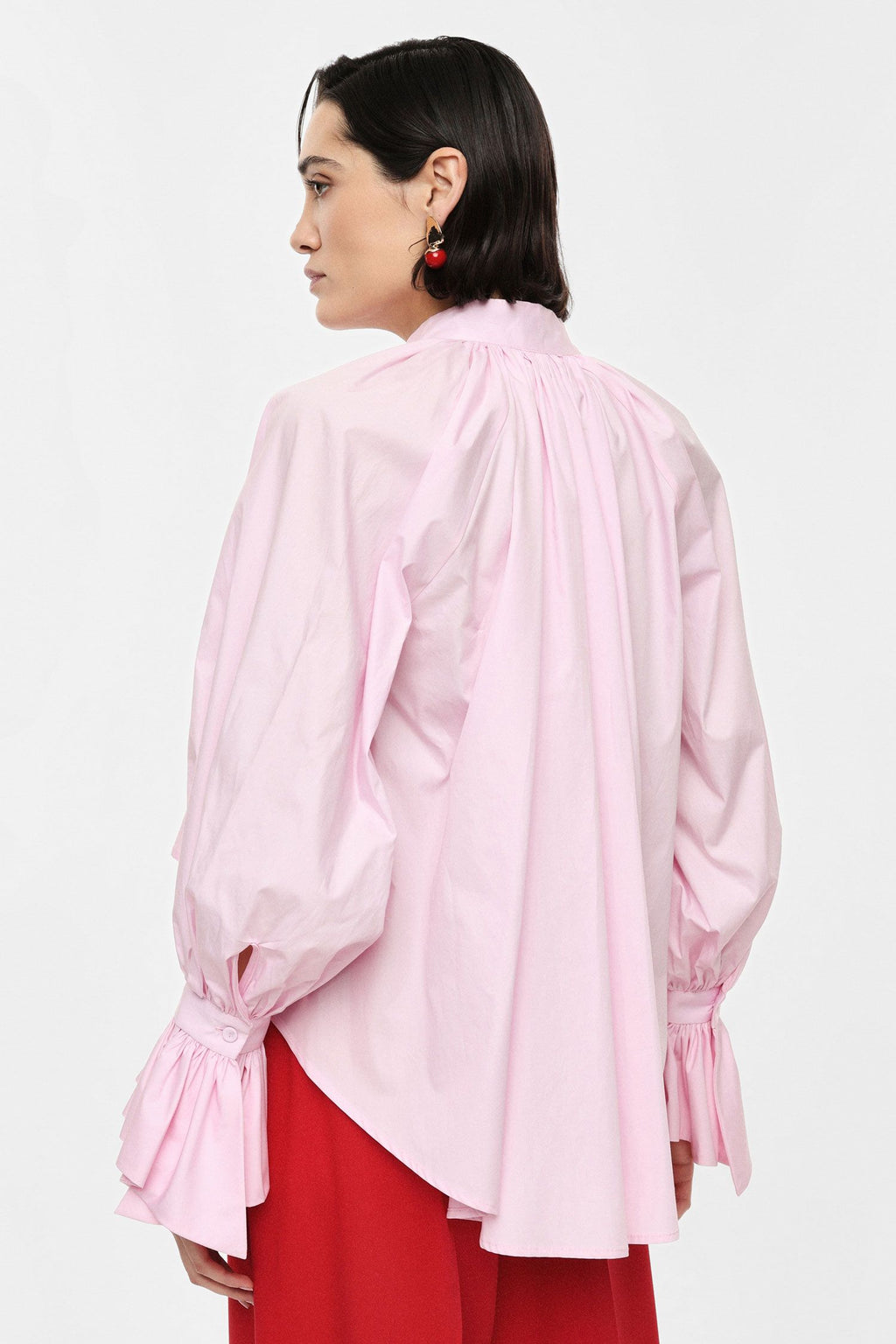 Shirt with flared sleeves
