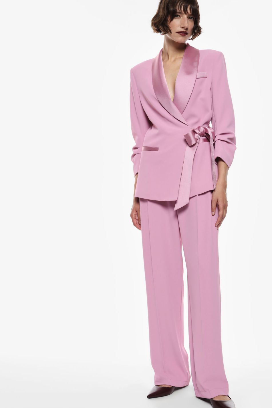 Wide-leg trousers