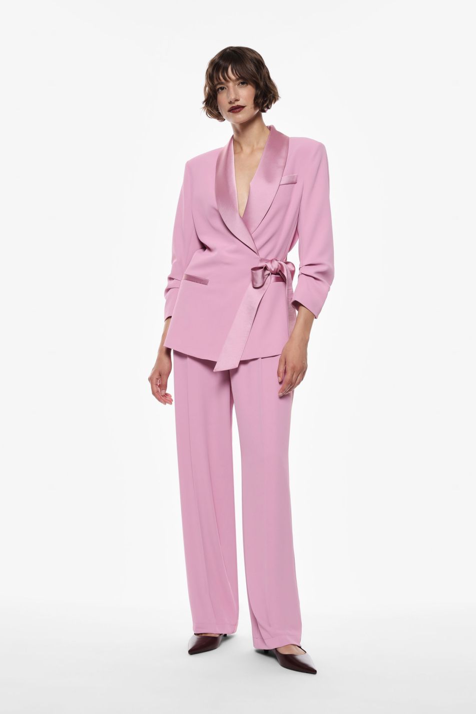 Wide-leg trousers