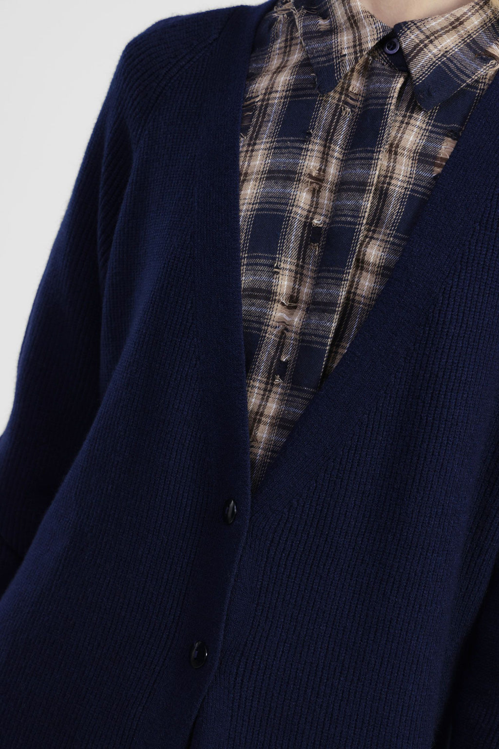 Long cardigan with buttons
