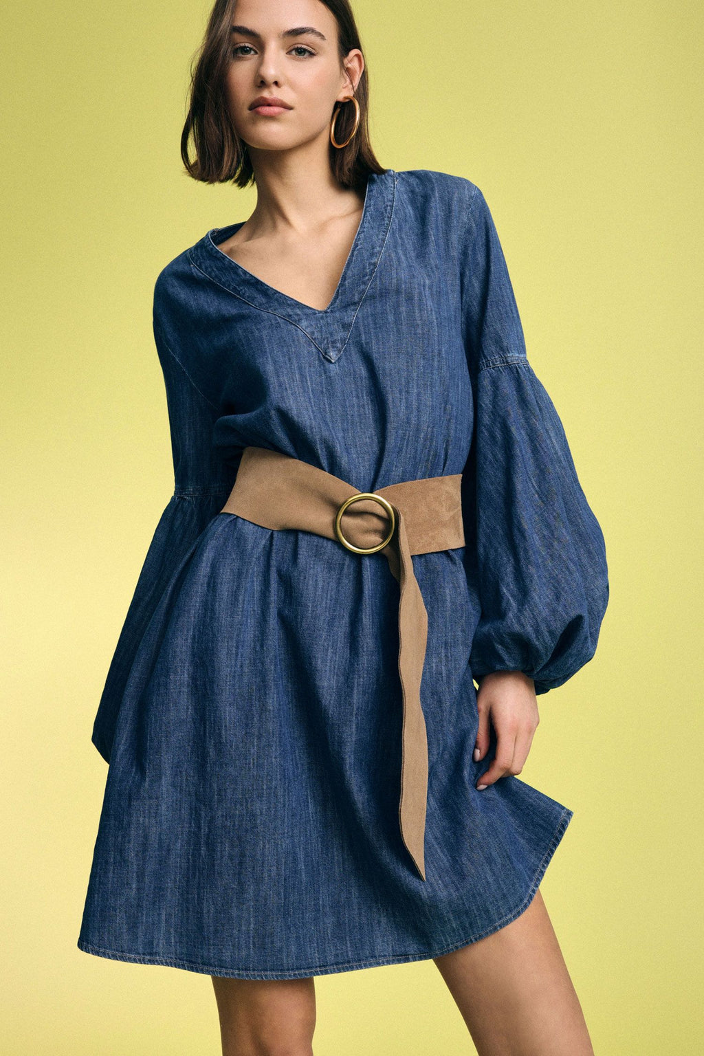 Dress with balloon sleeves