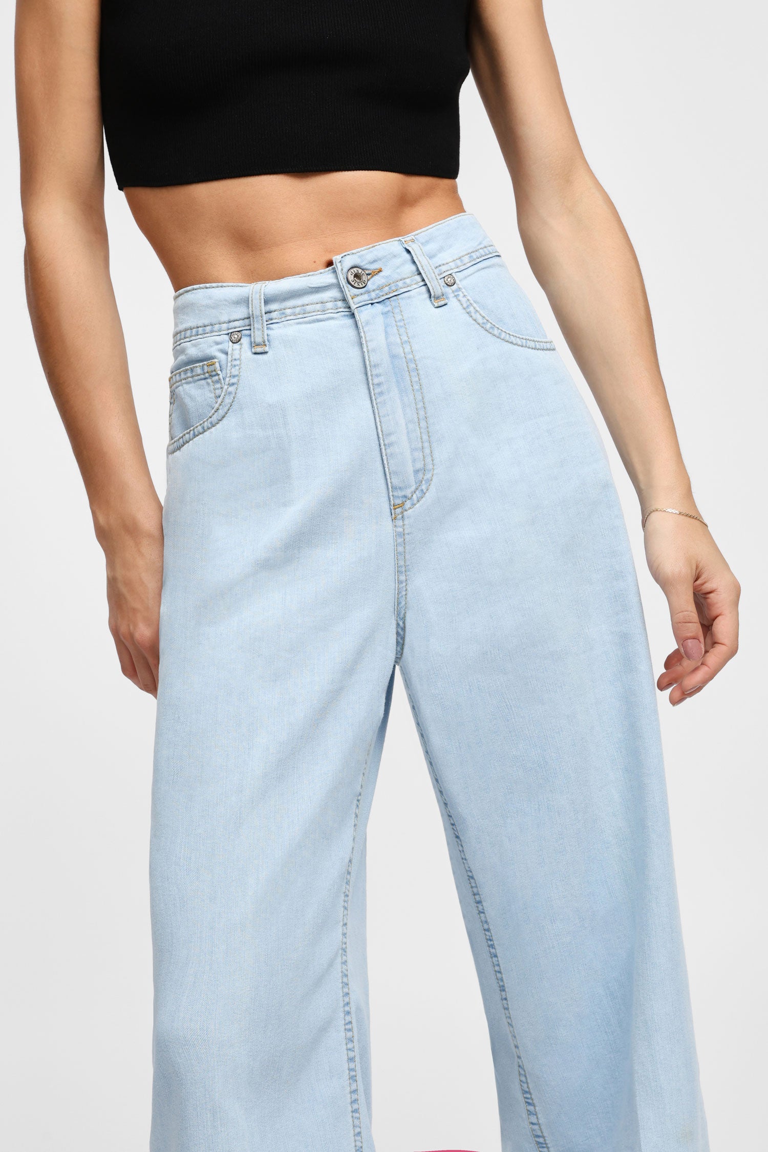 Wide leg jeans