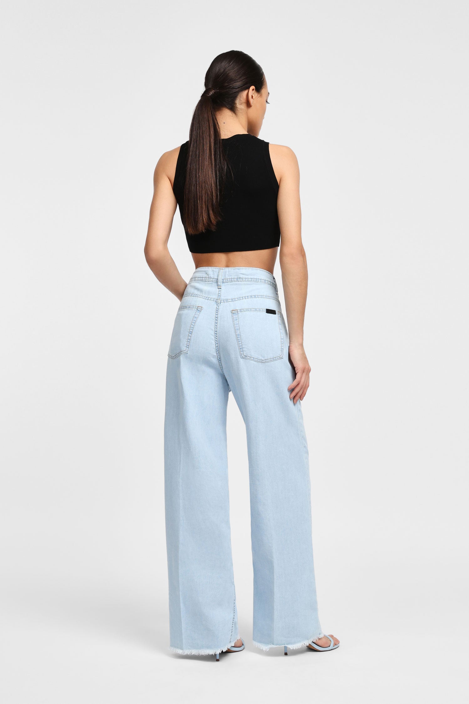 Wide leg jeans
