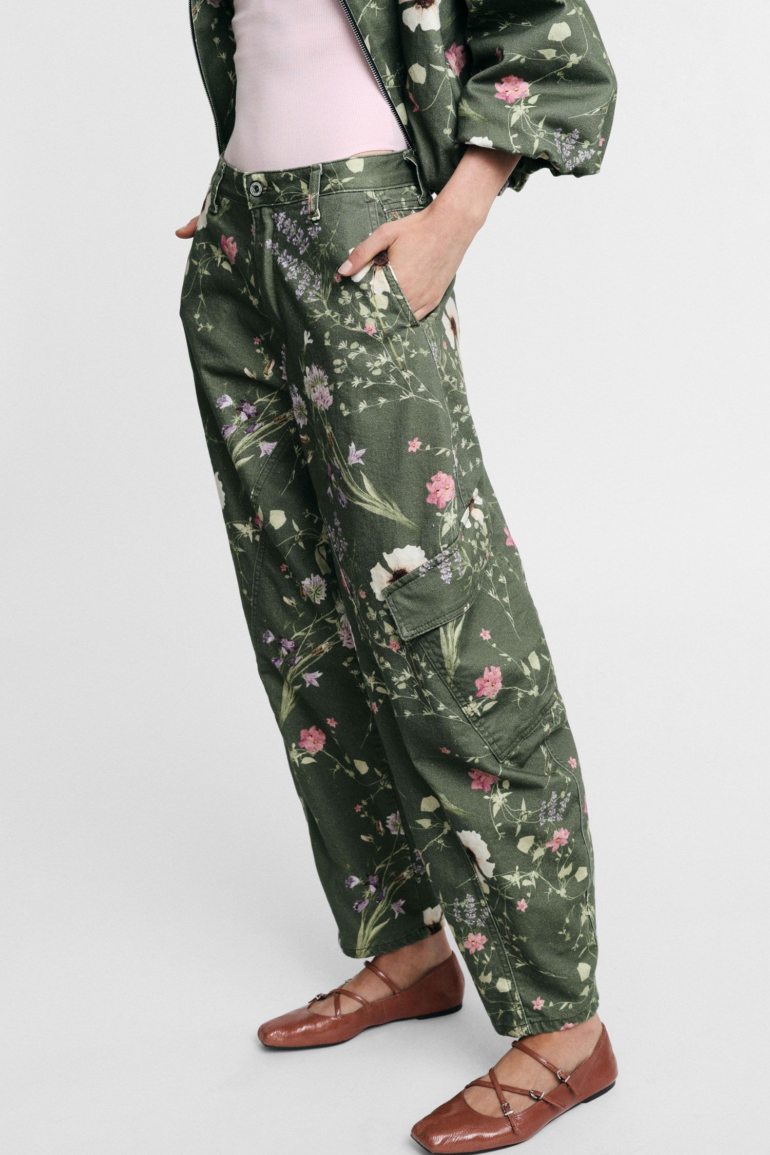 Floral print cargo