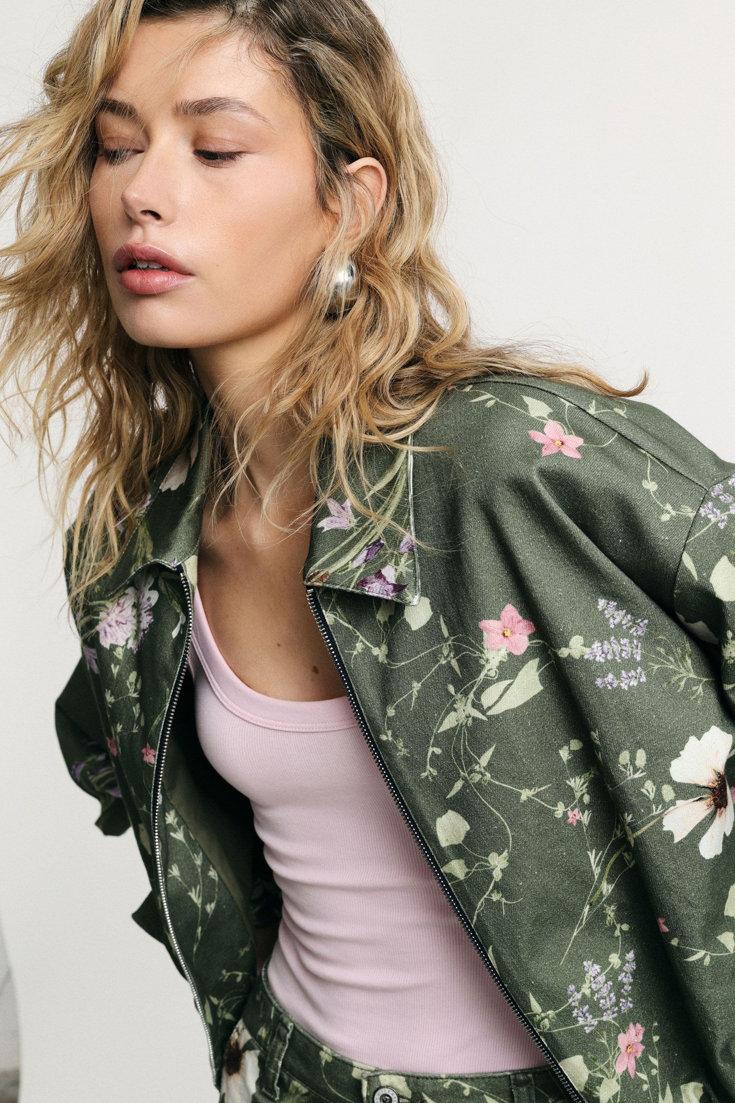 Short bomber jacket