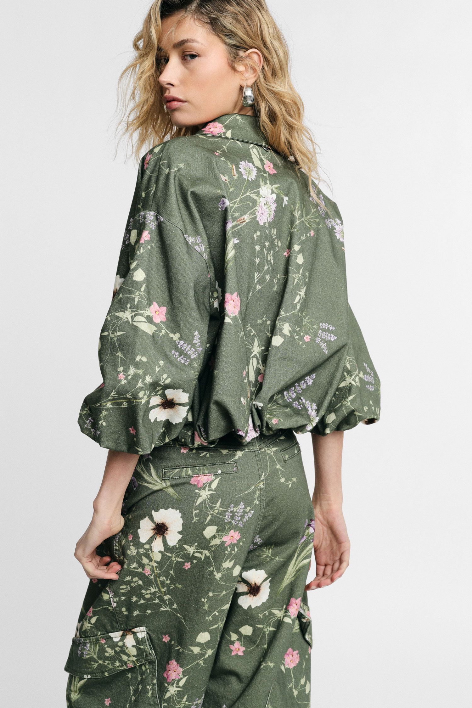 Short bomber jacket