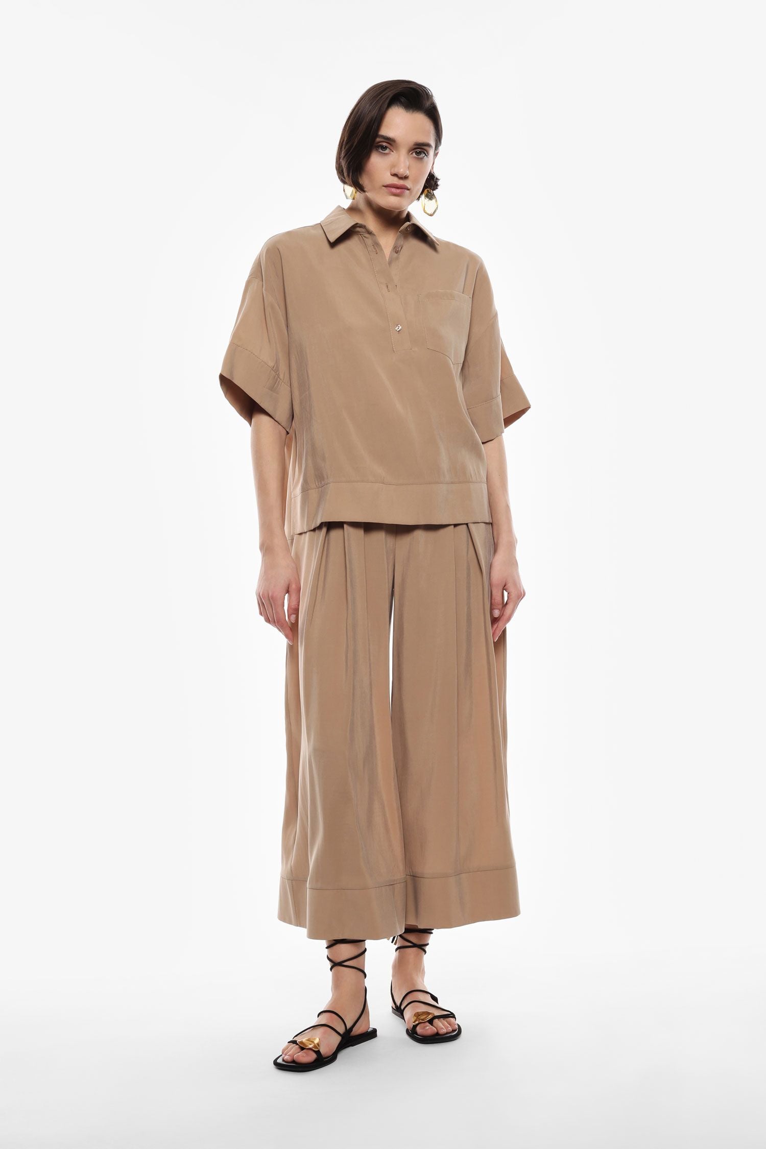 Cropped trousers