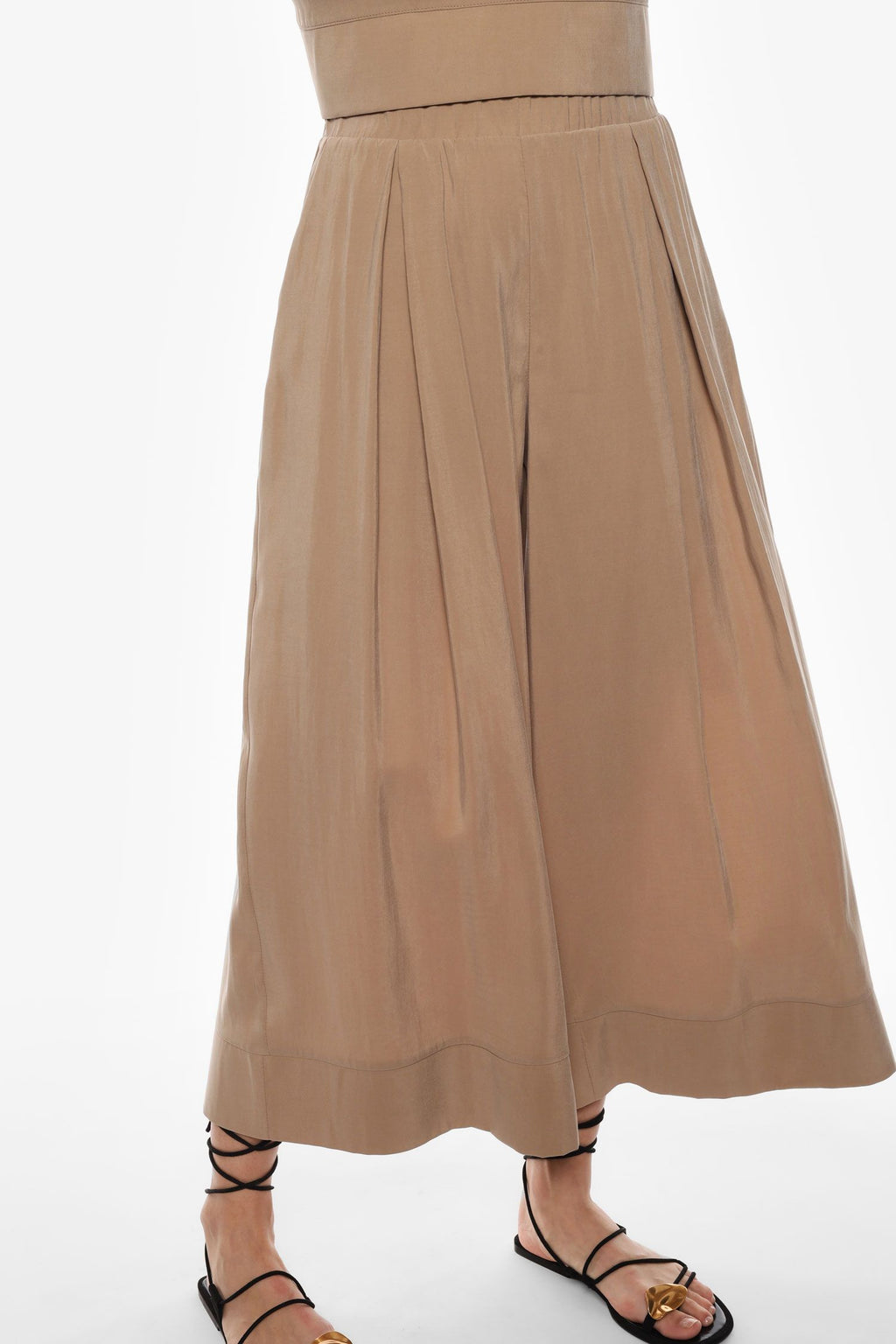 Cropped trousers