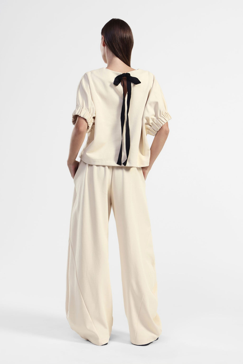 Wide-leg trousers