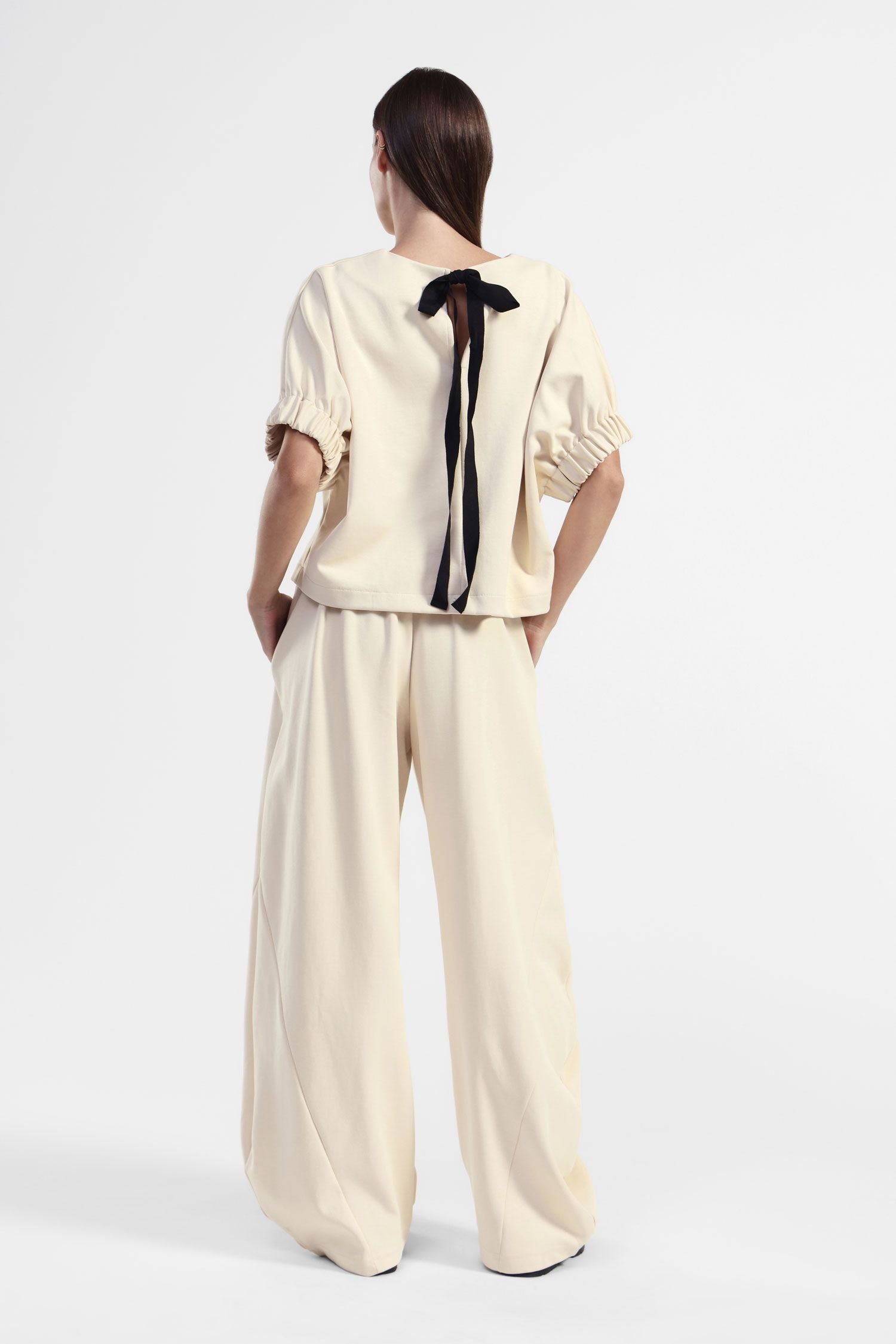 Wide-leg trousers