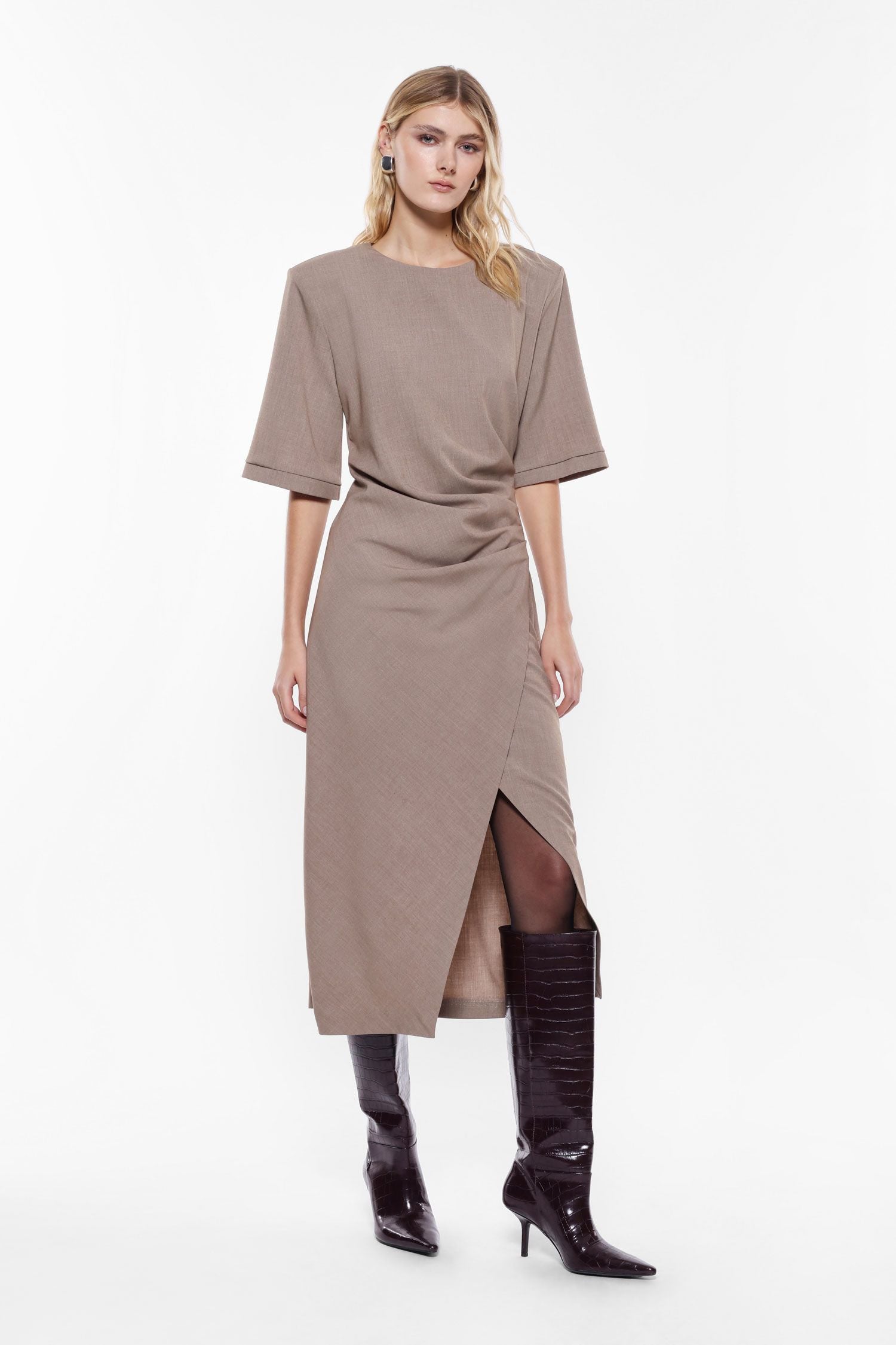 Midi dress with draping and zipper
