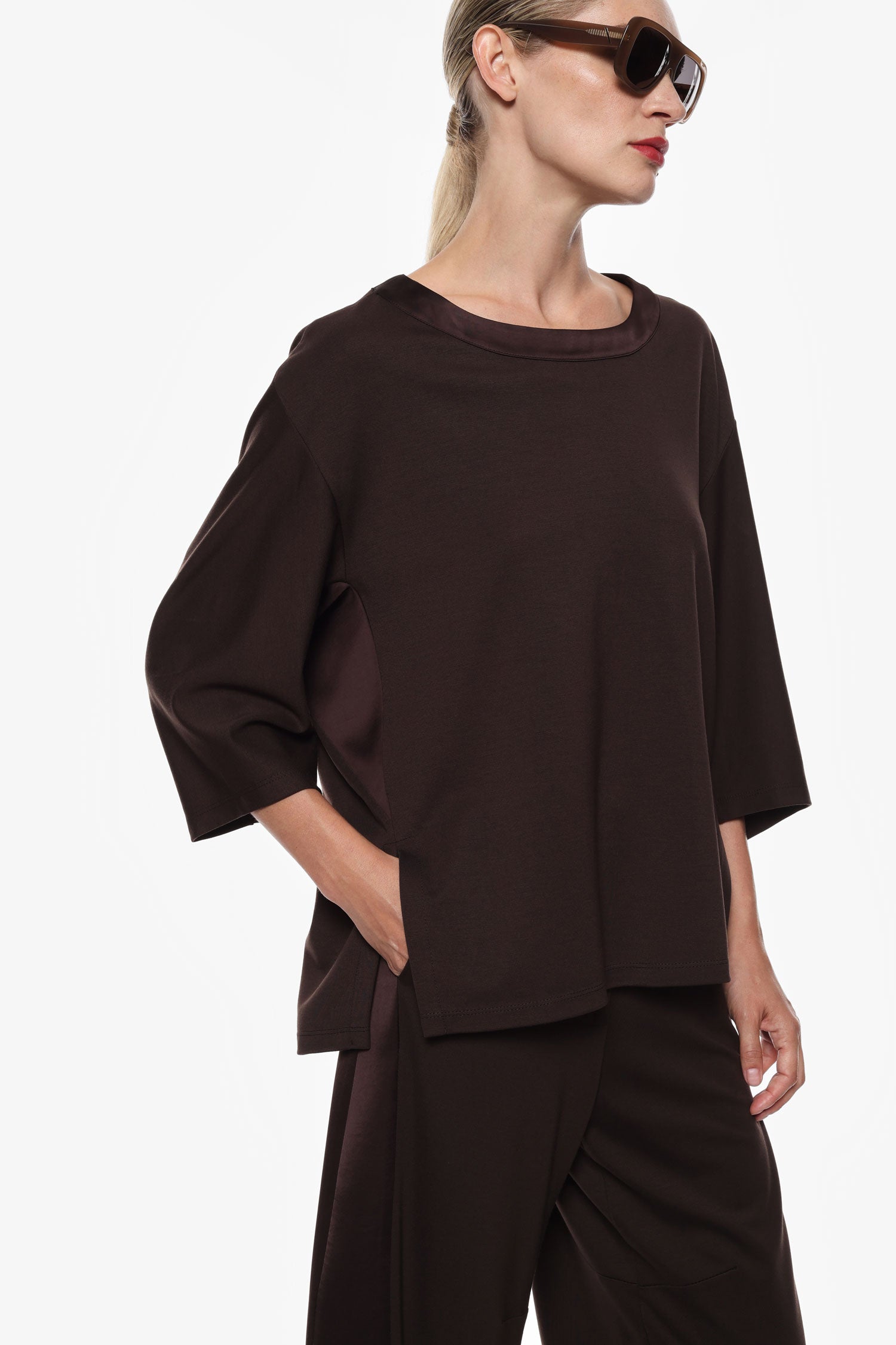 3/4 sleeves sweatshirt