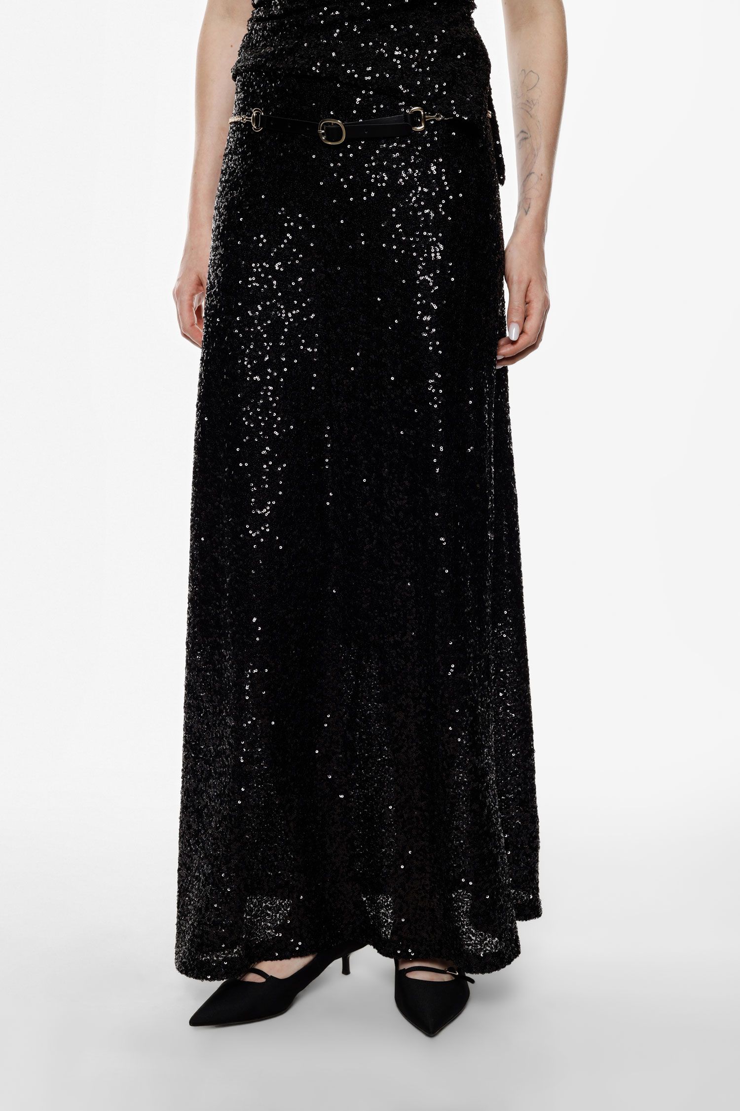 Long skirt with sequins
