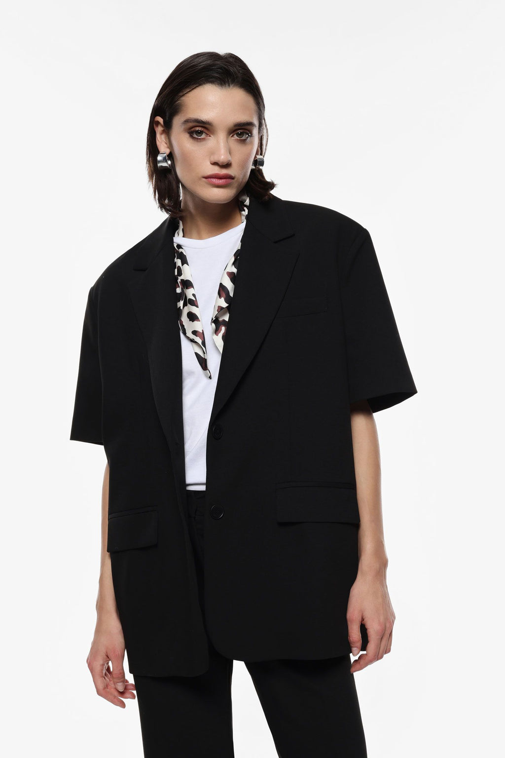 Short sleeve blazer
