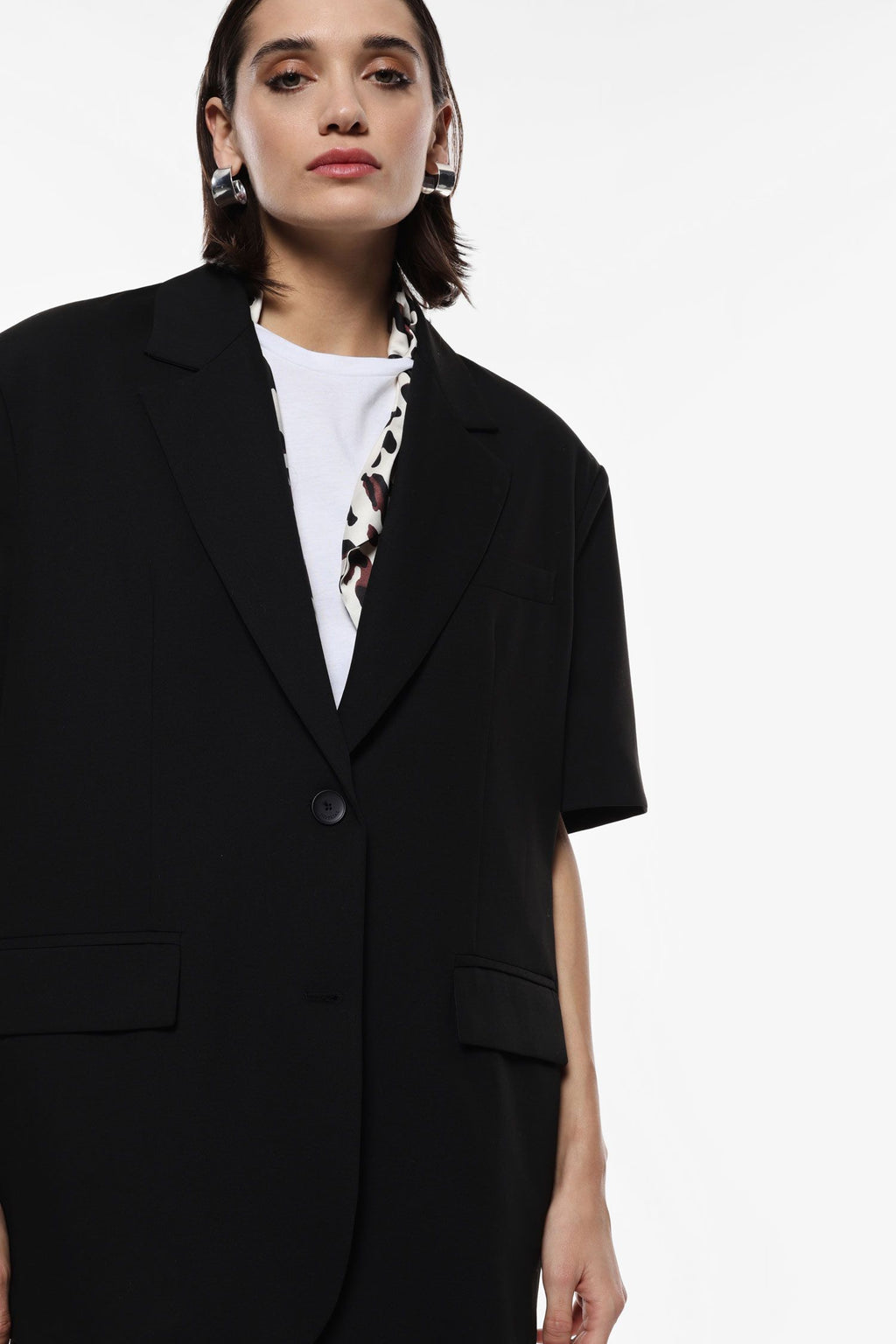 Short sleeve blazer