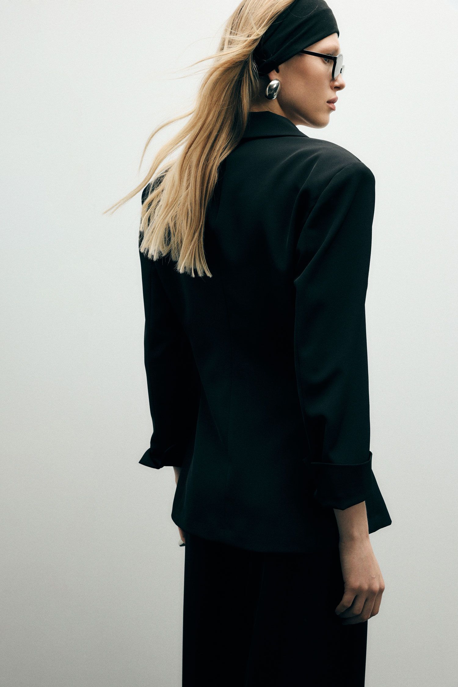 Front buttoning blazer