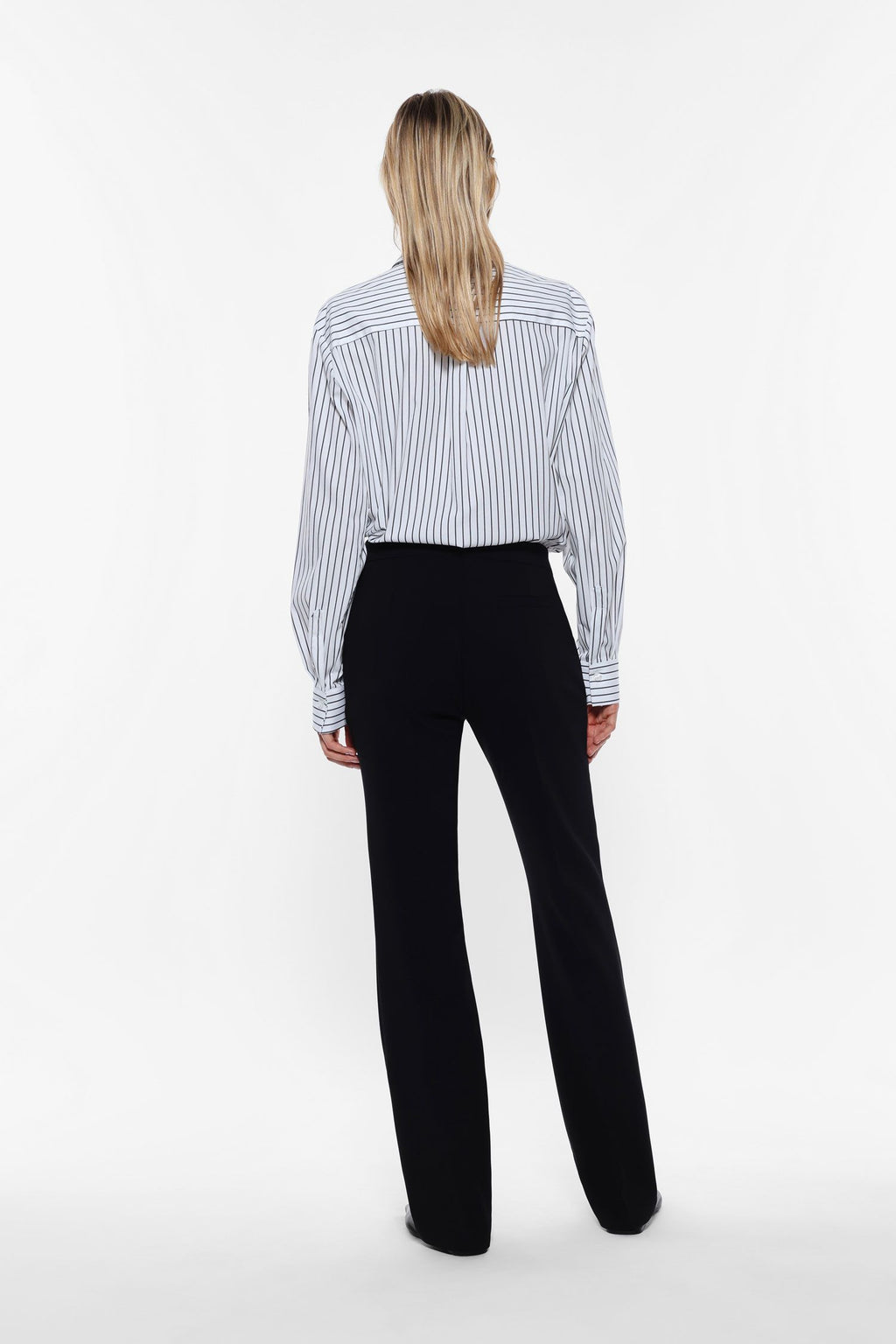 Tailored trousers with classic cut
