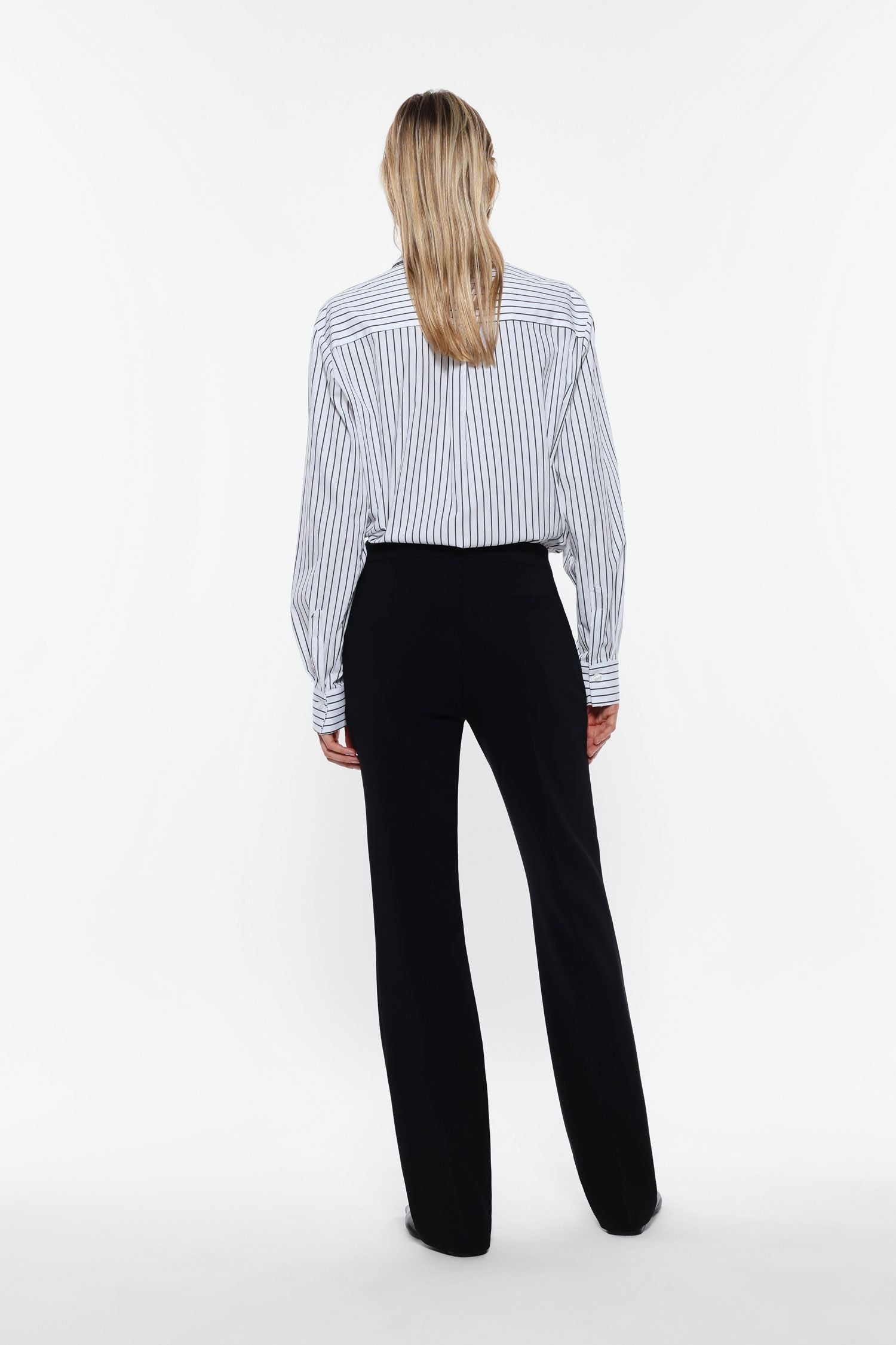 Tailored trousers with classic cut