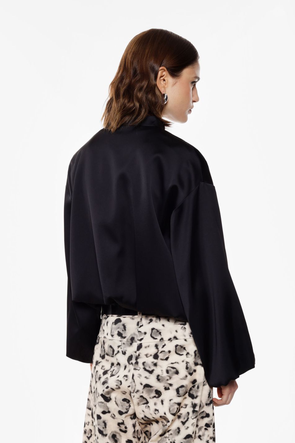 Cropped bomber
