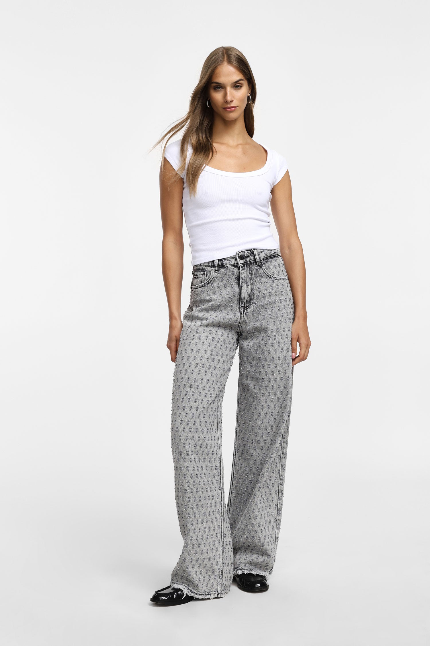 Wide high-rise jeans