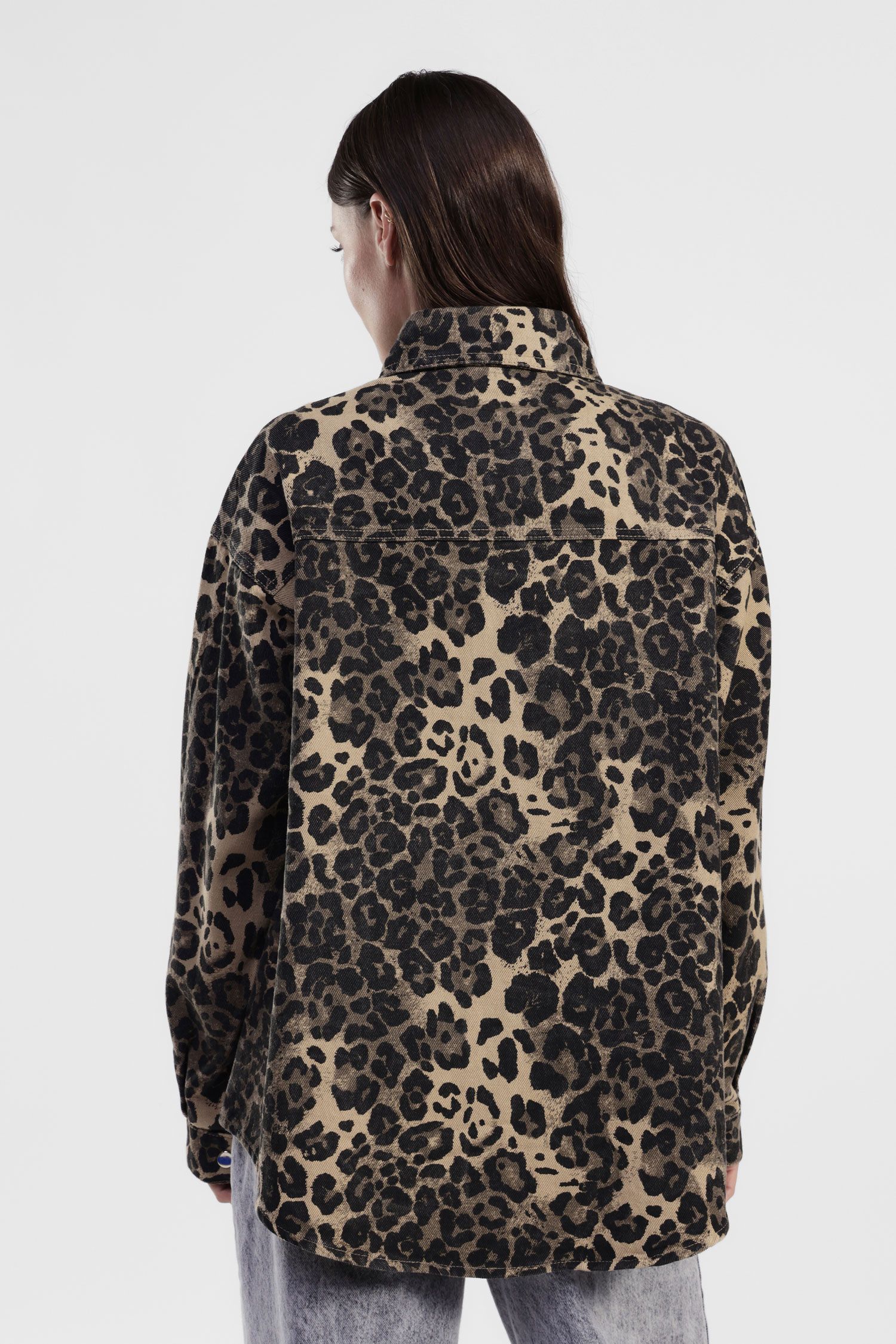 Shirt with animal print