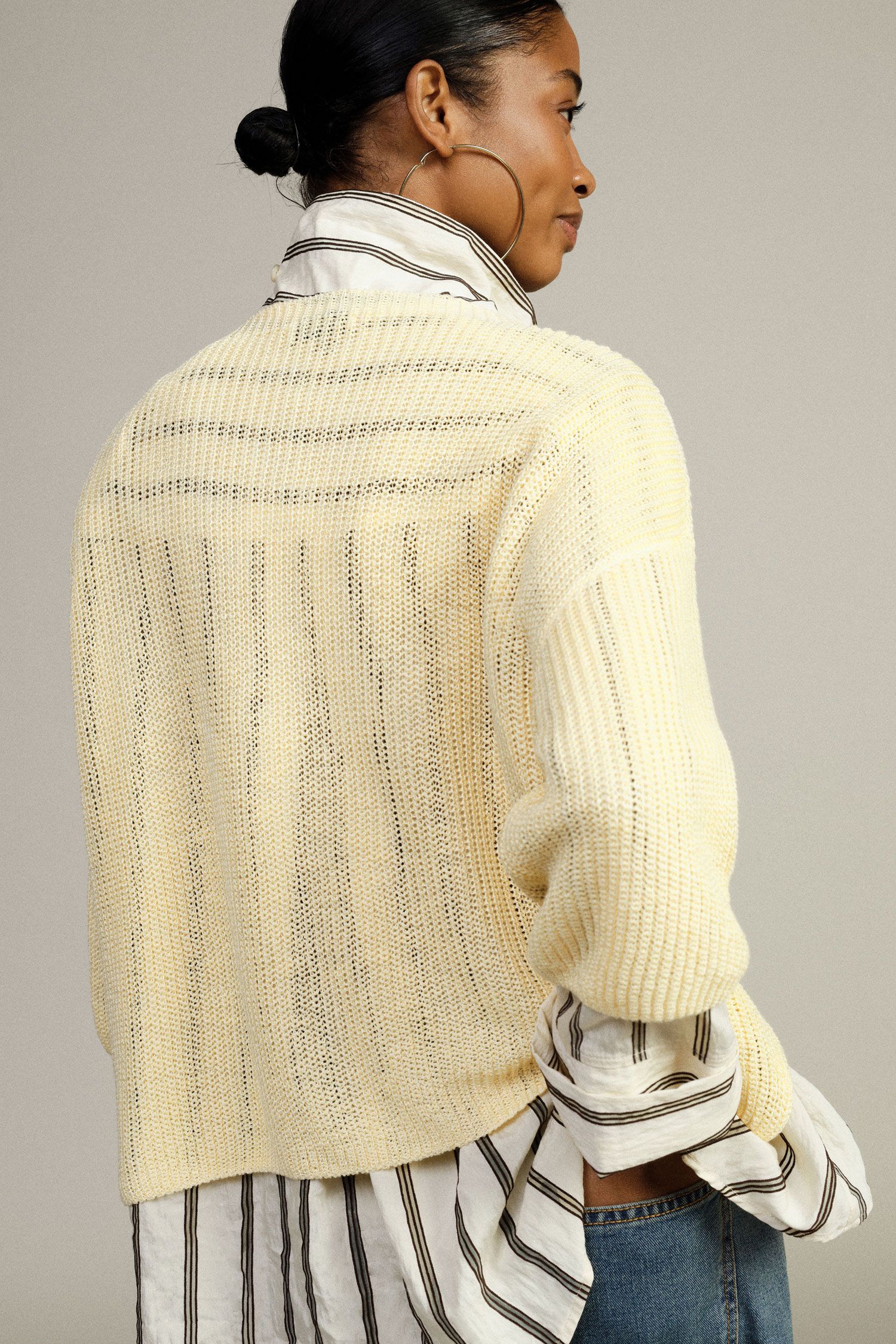 Round neck sweater