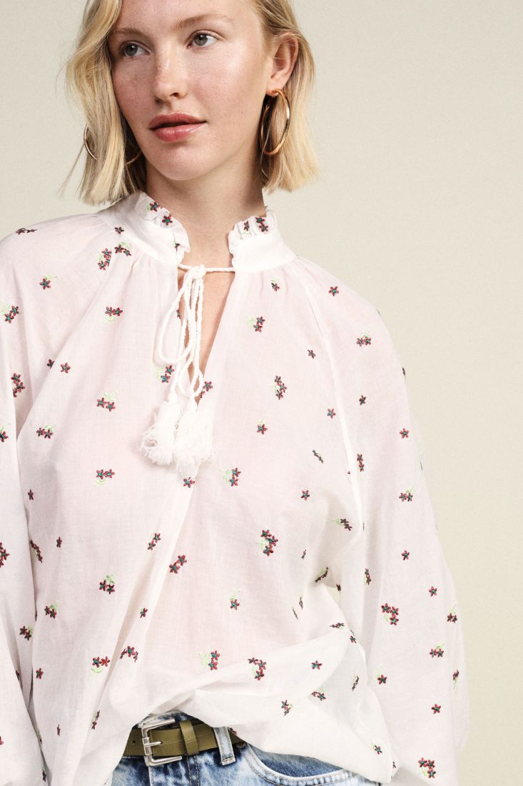 Loose fit blouse