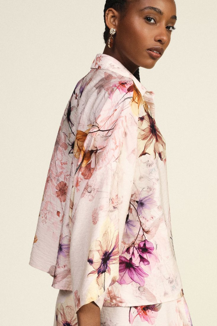 Cropped floral shirt