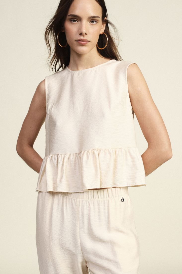 Sleeveless top