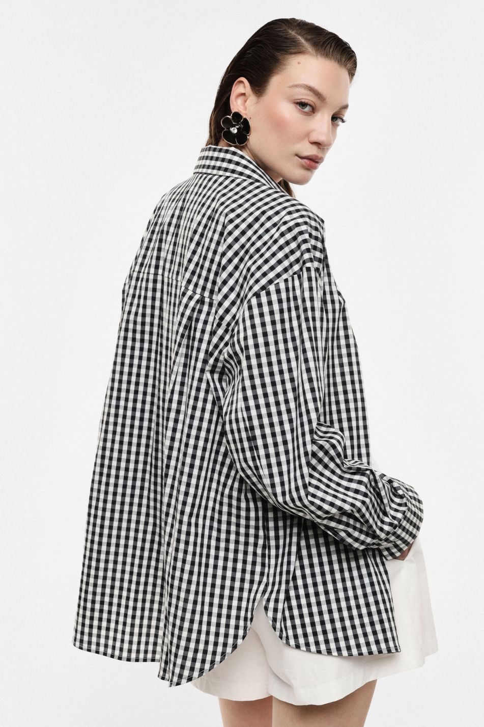 Shirt with check pattern