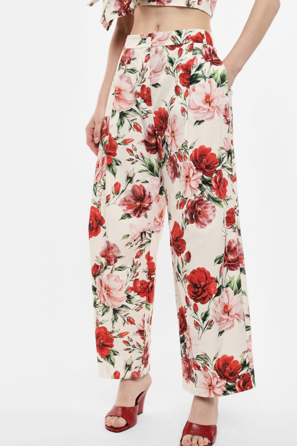 Floral print trousers