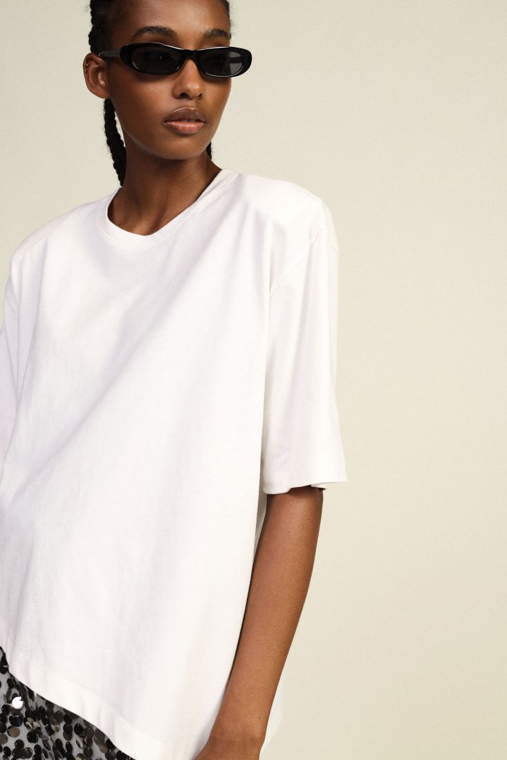 Asymmetric t-shirt