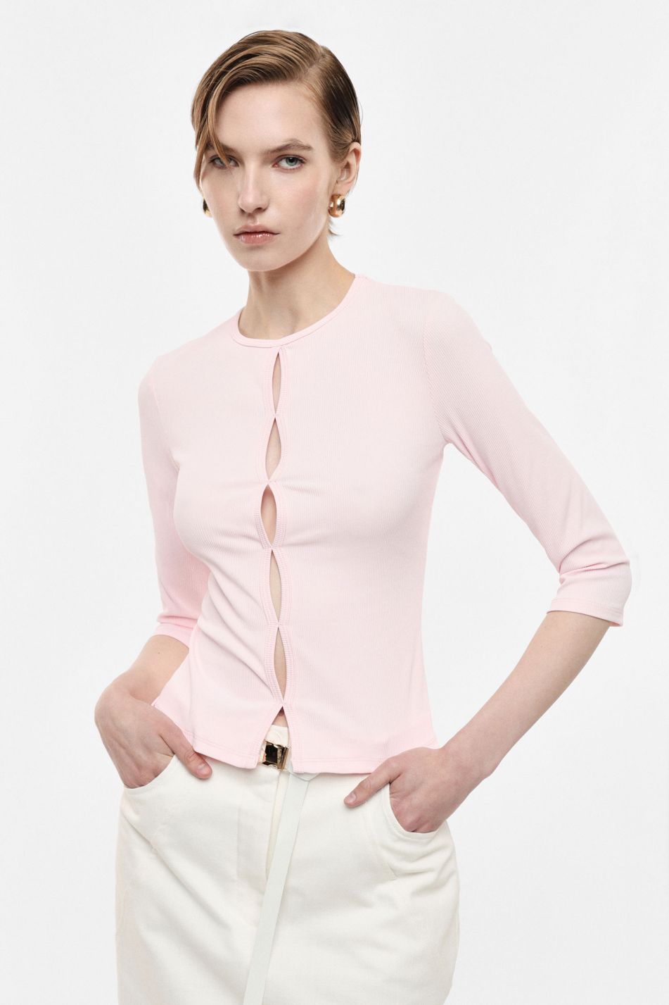 Cut-out top