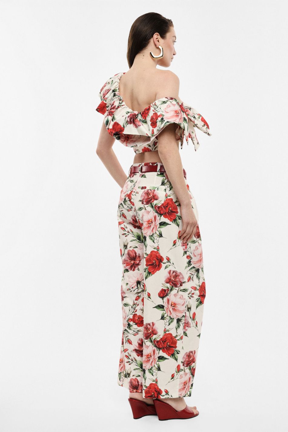 Floral print trousers