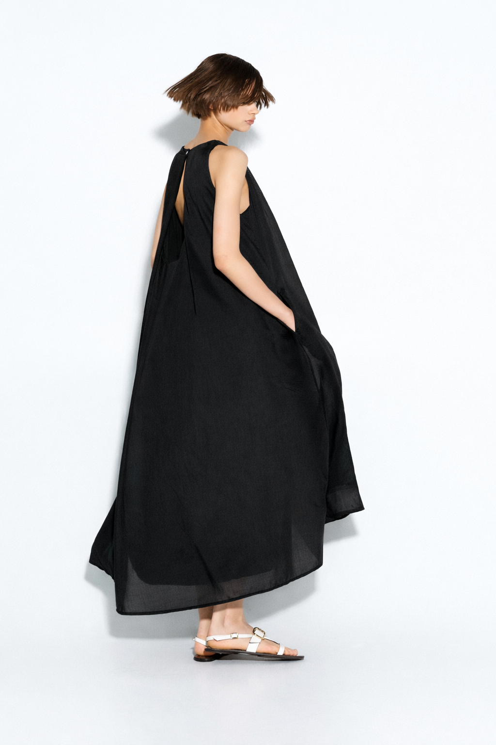 Maxi sleeveless dress