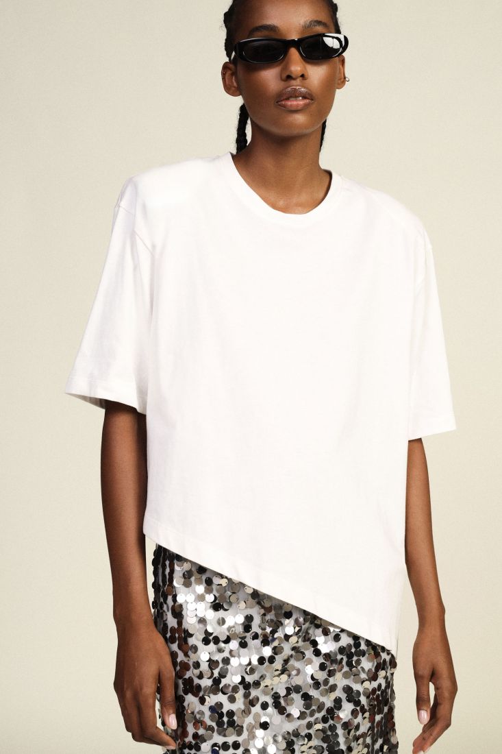 Asymmetric t-shirt