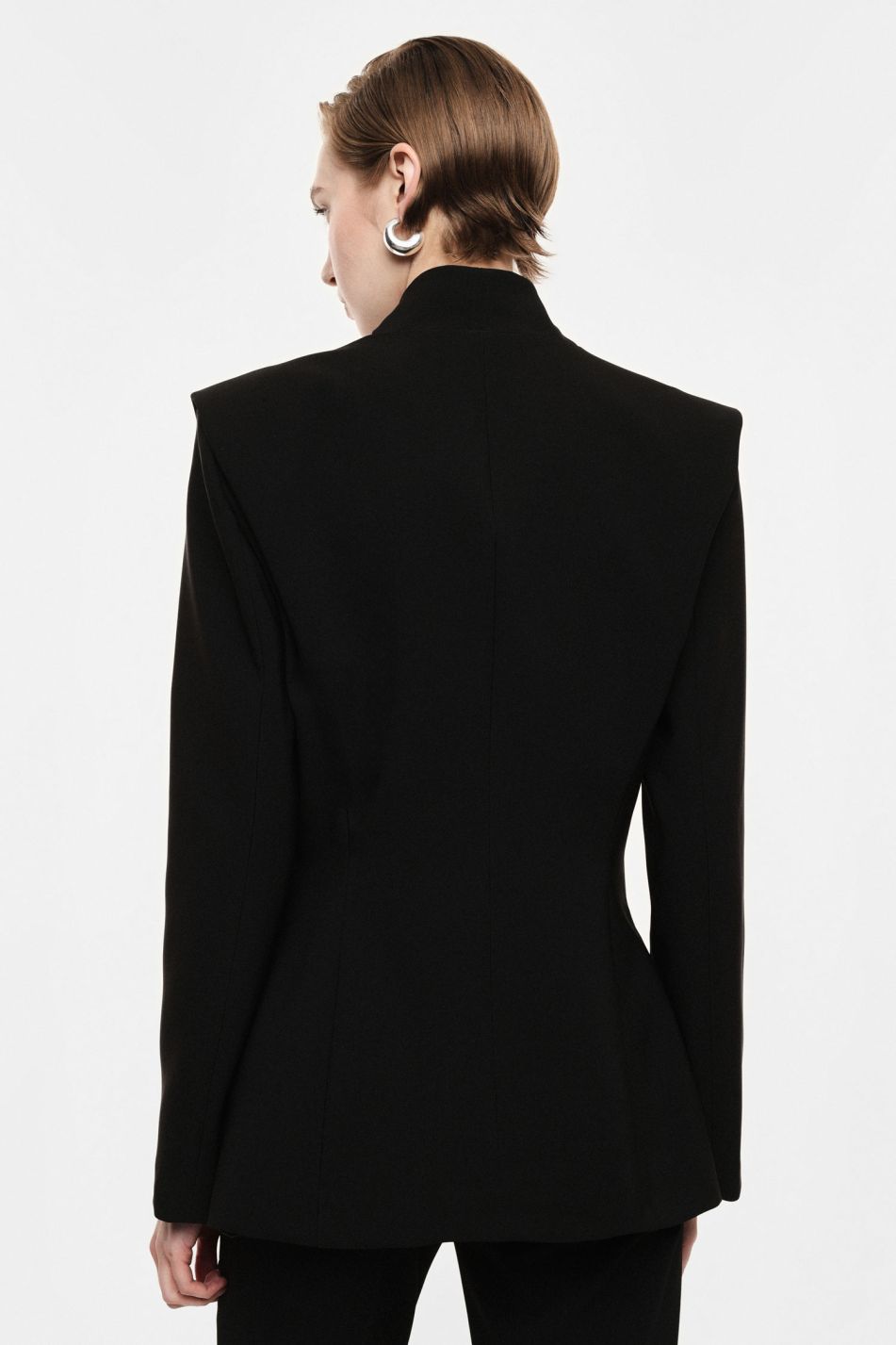 Blazer with structured shoulders