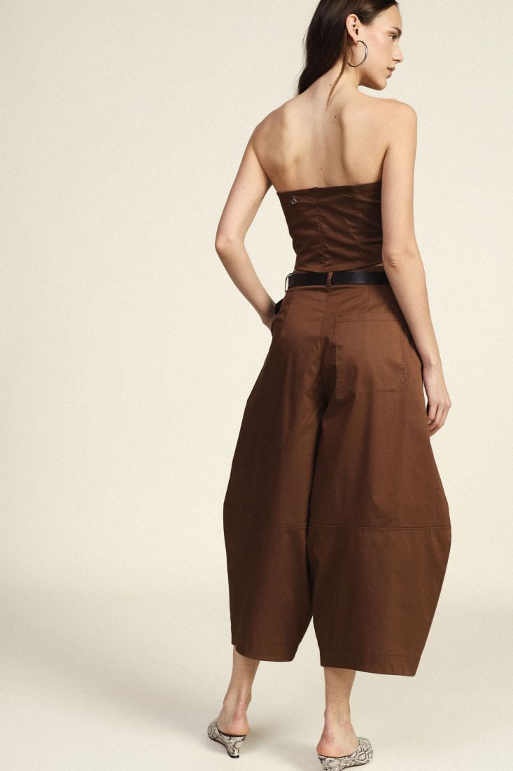Cropped trousers