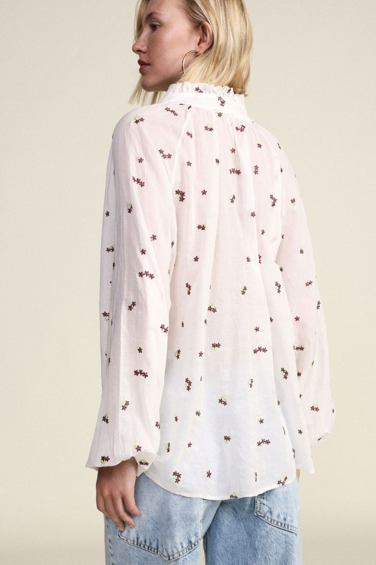 Loose fit blouse