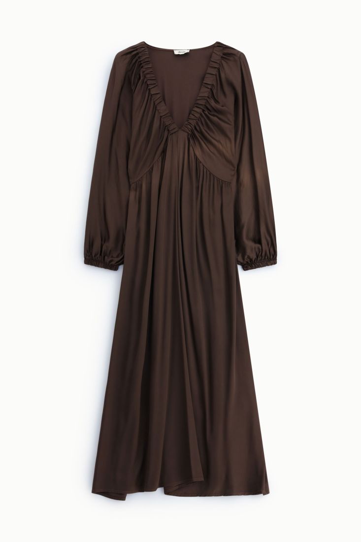 Midi dress with long sleeves