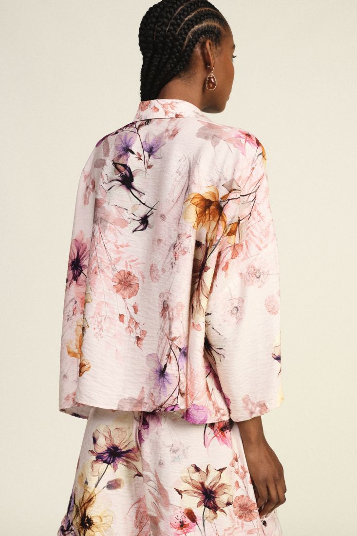 Cropped floral shirt